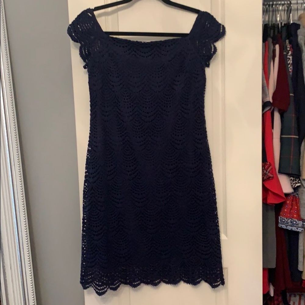 Navy Lilly Pulitzer dress💙